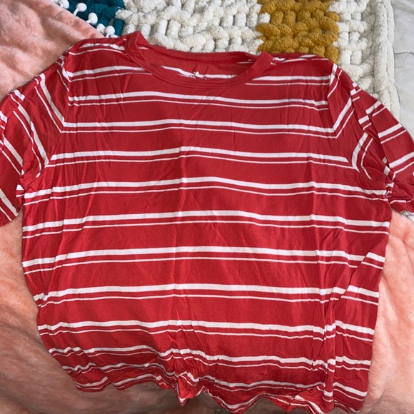 AE t-shirt bundle - Picture 3 of 3